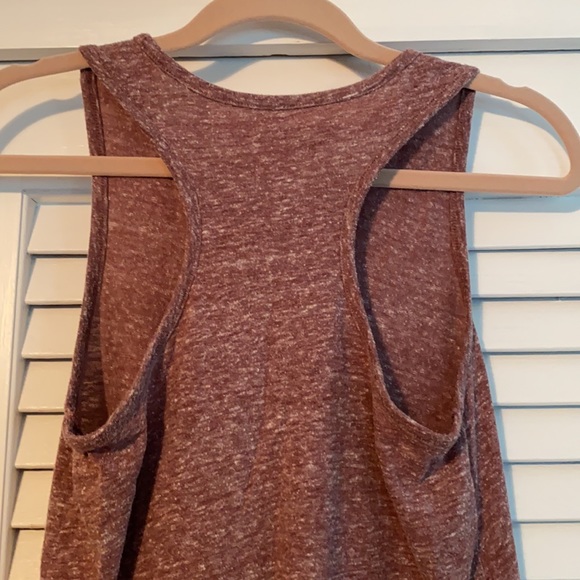 Flowy Racer-back Tank Top - Picture 4 of 4